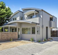CAPEL'S REST - CAPEL SOUND - Accommodation Main Beach