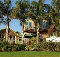 Captain's Quarters Bermagui - Accommodation Main Beach