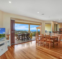 Captain's Retreat - Accommodation Main Beach