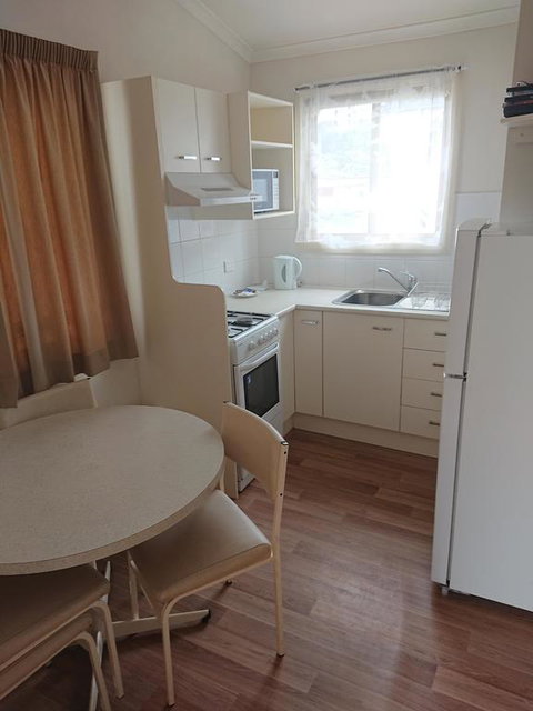 Caracourt Caravan Park - Accommodation Main Beach 3