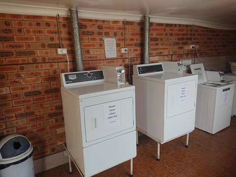 Caracourt Caravan Park - Accommodation Main Beach 1