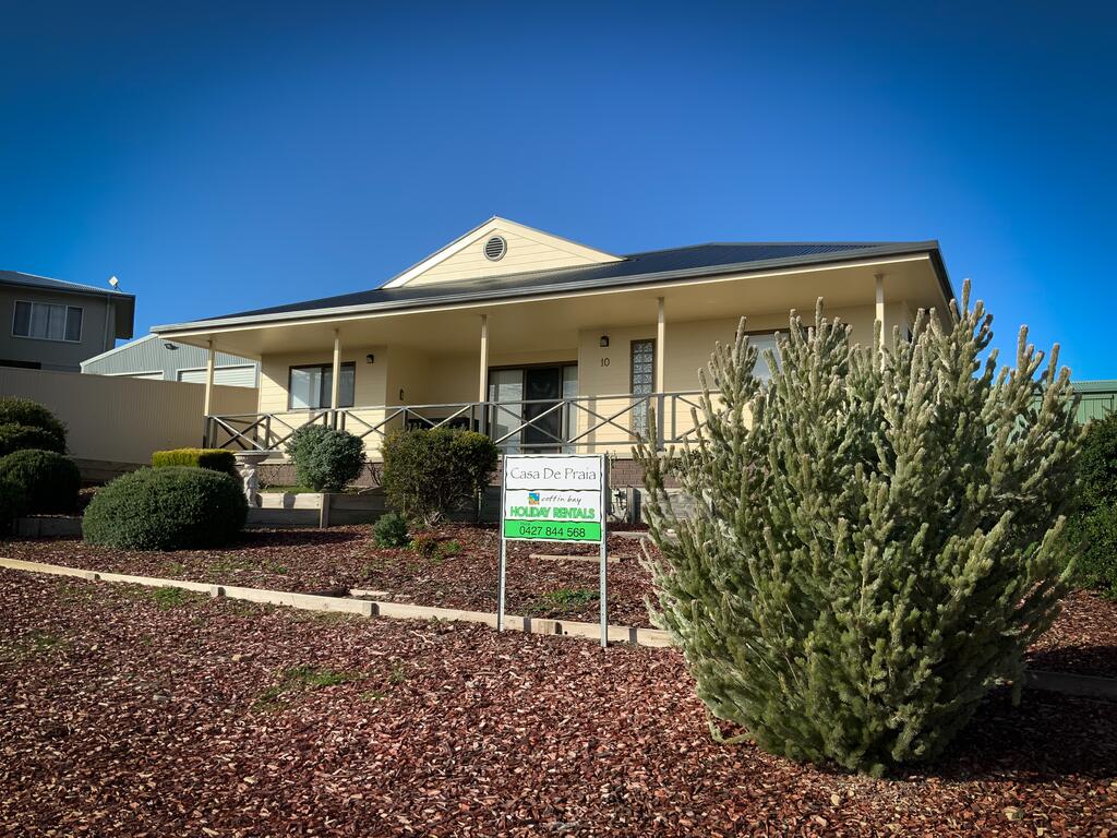  Accommodation Main Beach