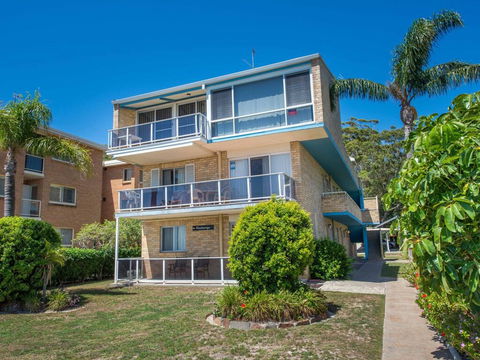 Castaway At Shoal Bay - Accommodation Main Beach 1