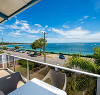 Castaways Unit 8 - Shoal Bay - Accommodation Main Beach