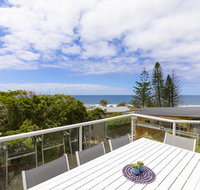 Casual Hamptons living Sunshine Beach - Accommodation Main Beach