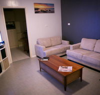 Cave Place Units - Accommodation Main Beach