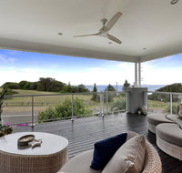 Caves Luxury Beachside Escape - literally across the road from Surf Club - Accommodation Main Beach