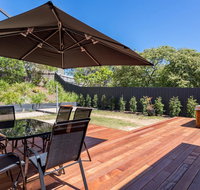 Caxton Beach House - hot tub spa - Accommodation Main Beach
