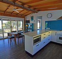 CDC-625 Beach House - Accommodation Main Beach
