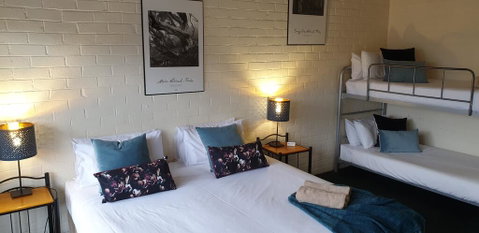 Cedarwood Apartments - Accommodation Main Beach 2