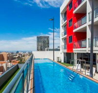 CENTRAL CBD EXEC STUNNING VIEW WIFI NETFLIX WINE - Accommodation Main Beach