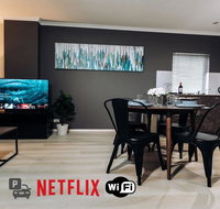 Central City Convenience - Free Parking  WiFi - Accommodation Main Beach