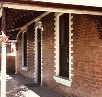 Central Holiday Home on Hume - Accommodation Main Beach
