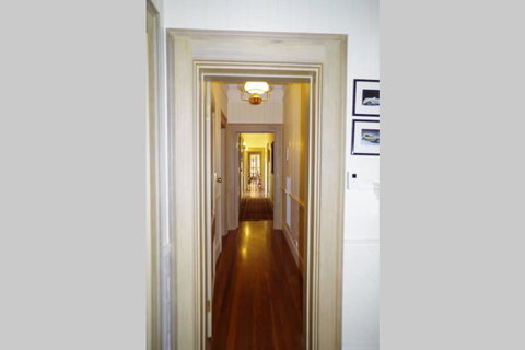 Charlottes Cottage - Accommodation Main Beach 2