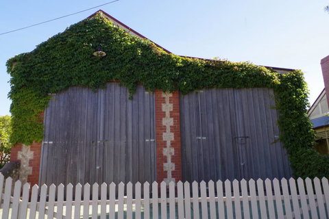 Charlottes Cottage - Accommodation Main Beach 3