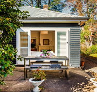 Charming Mountain Cottage - Accommodation Main Beach