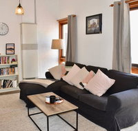 Charming Terrace House on Tree Lined Street - Accommodation Main Beach