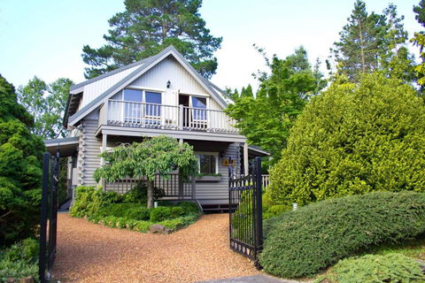 Cherry Cottage - Leura - Accommodation Main Beach 0