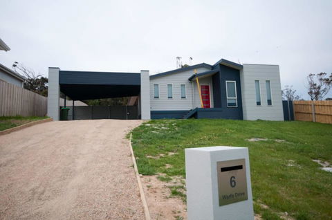 Chevallier - Accommodation Main Beach 0