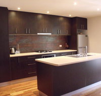 Chill Apartment - Accommodation Main Beach