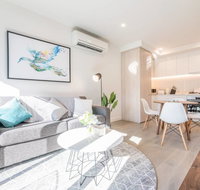 Chloe Serviced Apartment 2 Bedroom - Accommodation Main Beach