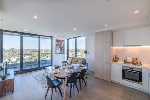 Chloe Serviced Apartment 2 Bedroom Deluxe - Accommodation Main Beach 0