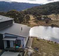 Chloe's Chalet - Accommodation Main Beach