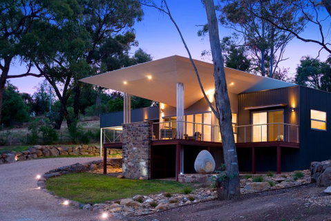 Cinque - Accommodation Main Beach 0