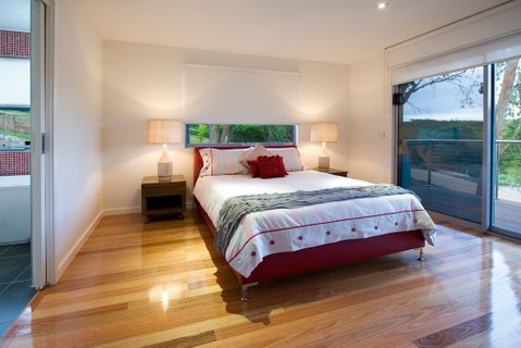 Cinque - Accommodation Main Beach 3