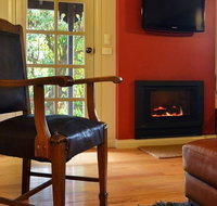 Circa Red London Daylesford - Accommodation Main Beach