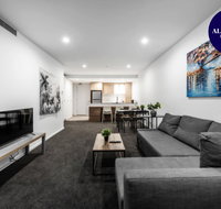 CITY APARTMENT and FREE CITY TOUR BUS NEARBY - Accommodation Main Beach