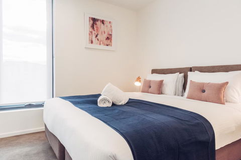 City Edge Box Hill Apartment Hotel - Accommodation Main Beach 0