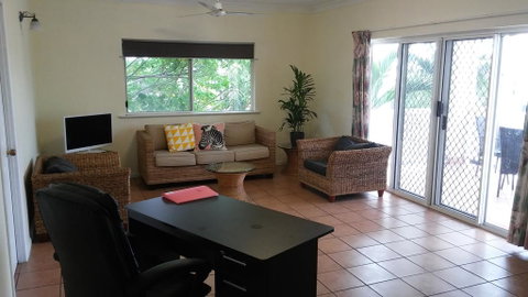 City Garden - Accommodation Main Beach 0