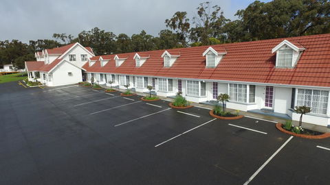 Clare Valley Motel - Accommodation Main Beach 2