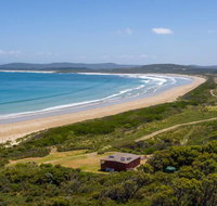 Cloudy Bay Cabin - Accommodation Main Beach