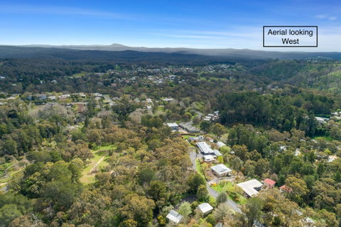 Cloverhill Hepburn Springs - Accommodation Main Beach 2