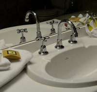 Club Inn Motel - Accommodation Main Beach