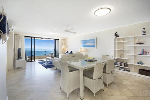 Clubb Coolum Beach Resort - Accommodation Main Beach 3