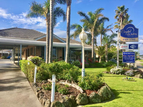Coastal Waters Motor Inn - Accommodation Main Beach 0