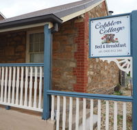 Cobblers Cottage BB - Accommodation Main Beach