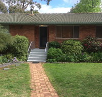 Cockatoo Corner - Armidale - Accommodation Main Beach