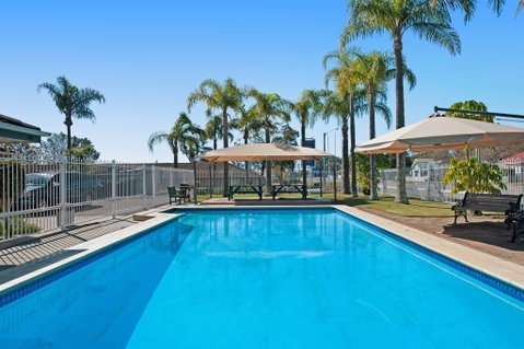 Colonial Terrace Motor Inn - Accommodation Main Beach 1