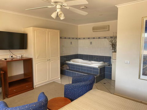 Comfort Inn & Suites Augusta Westside - Accommodation Main Beach 3