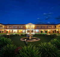 Comfort Inn  Suites King Avenue - Accommodation Main Beach