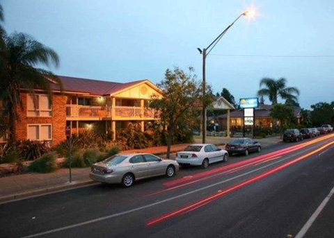 Comfort Inn Blue Lagoon - Accommodation Main Beach 0