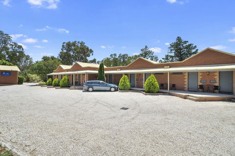 Comfort Inn Coach & Bushmans - Accommodation Main Beach 2