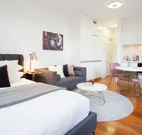 Comfortable Renovated Studio Close To City - Accommodation Main Beach
