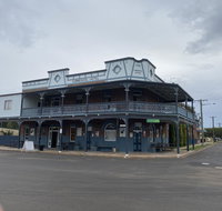 Commercial Hotel Curlewis - Accommodation Main Beach