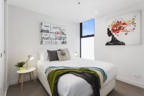 Complete Host SEE Apartments - Accommodation Main Beach 3