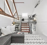 Converted Warehouse City Loft - Accommodation Main Beach